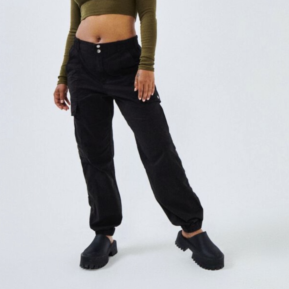 Black cargos